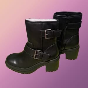 Womens Falls Creek Daphne Black Boots with Side Zipper Size 6M